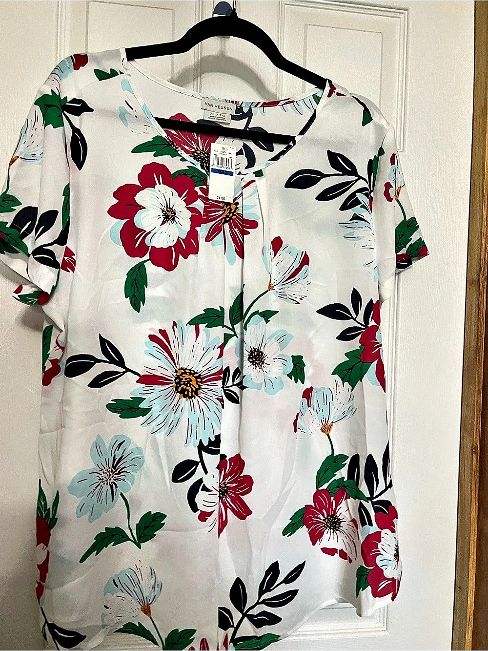 Van Heusen Floral Blouse in White & Red Size XL NWT